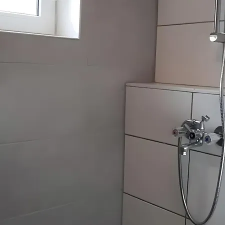 Apartman Koje 1 *